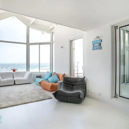 Apartment D'exception En Premiere Ligne Avec Parking *